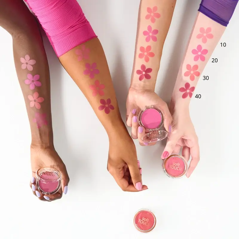 Essence Soft Touch Bouncy Blush 40 , 5 gr - Image 6